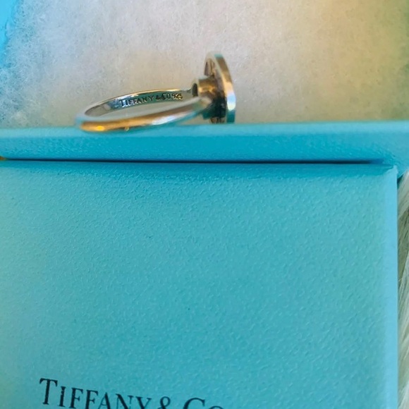 Tiffany & Co. Medallion Atlas Ring - Picture 6 of 8